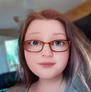 Meet your Posher, Cecily